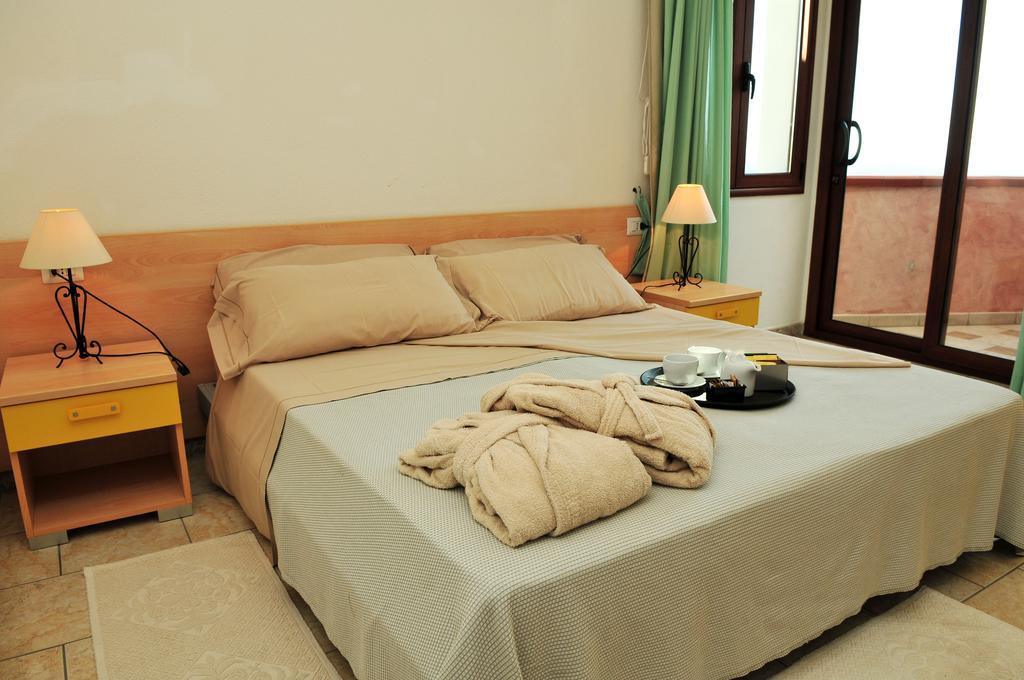 Hotel Castello Budoni Eksteriør billede